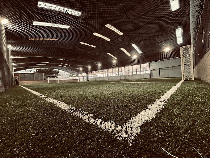 Cancha de fútbol con sistema de cámaras